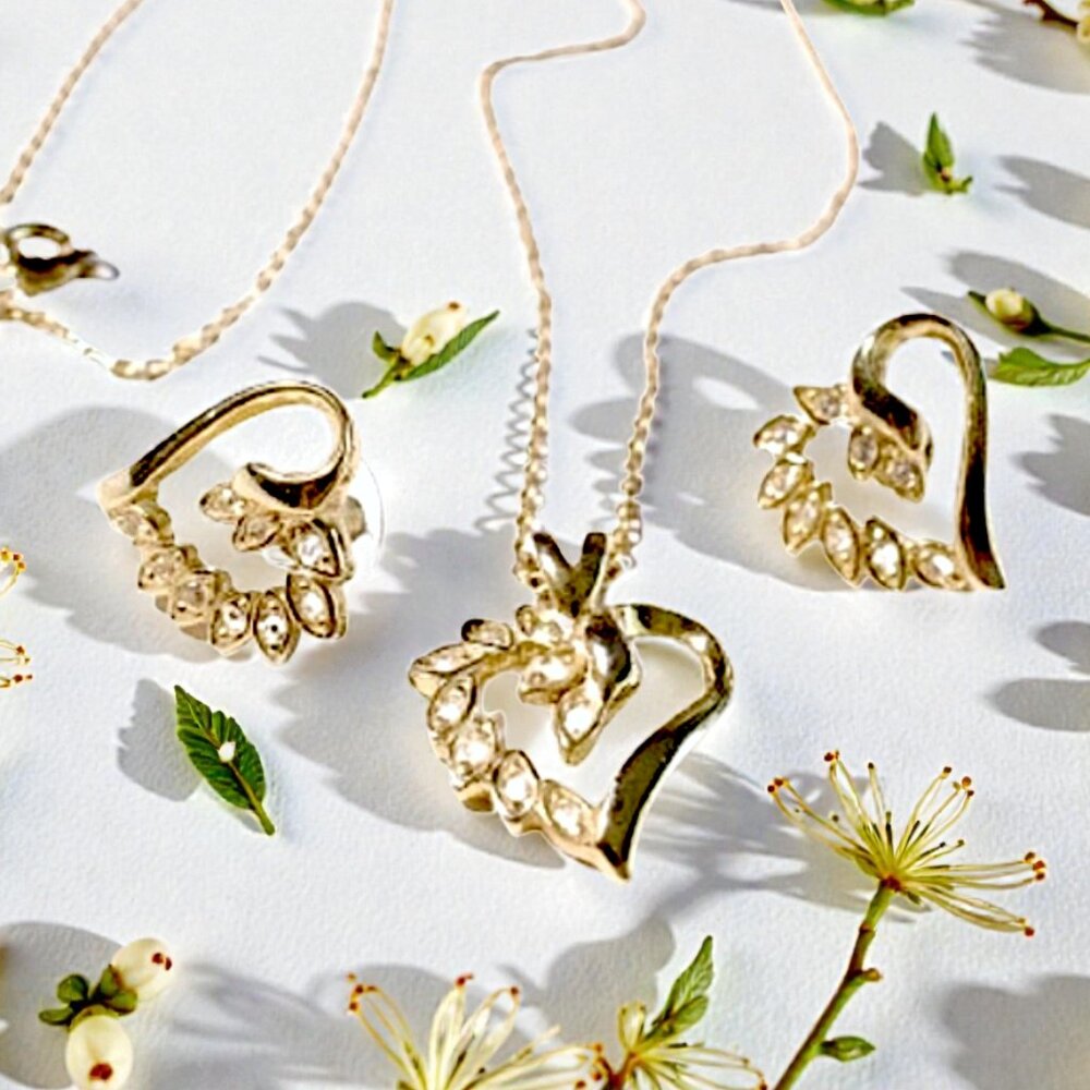 💞💗 Vintage Gold Base Rhinestones Half Journey Heart Pendant & Earring Set